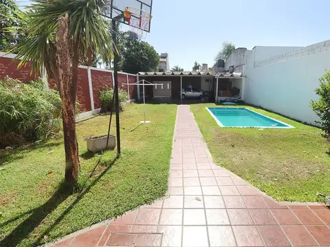 VENTA PH 4 AMB TAPIALES COCHERA PARQUE PISCINA 