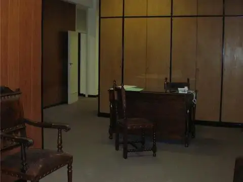 Excelente buena oficina