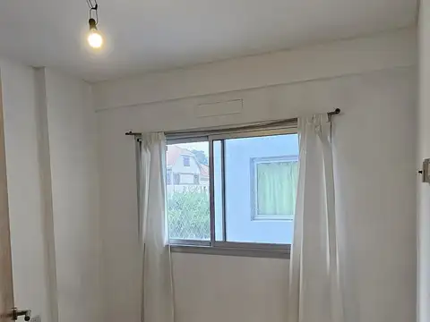 Departamento en Alquiler en Floresta, $ 650.000