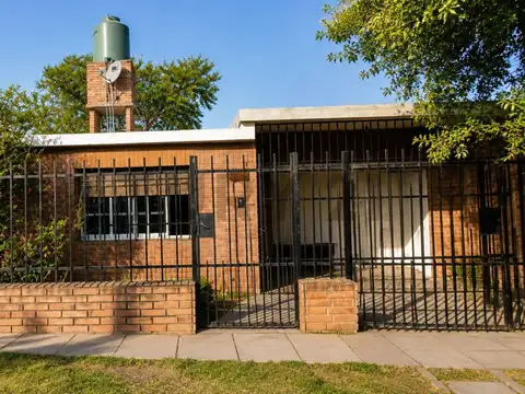 Casa en Venta | 3 Dormitorios | Cochera y Patio | Barrio Ituzaingó – Córdoba
