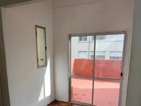 Oportunidad! Piso de 3 amb en Congreso con balcon terraza