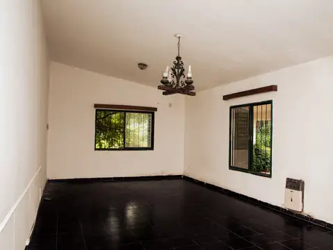 HERMOSA CASA - 2 DORM- A 100m del CASCO HISTORICO