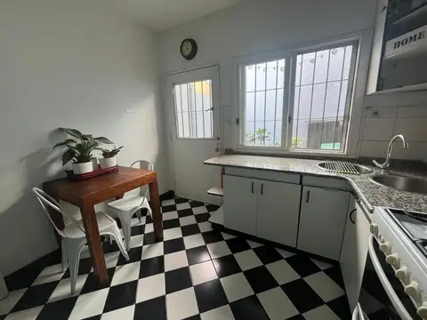 Depto Tipo Casa 3 ambientes con 2 baños
