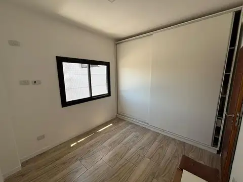DEPTO 3 AMB CON BALCON  EN VENTA EN AVELLANEDA
