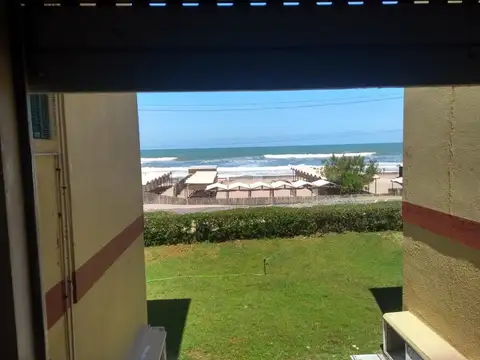 Villa Gesell  Centro. Frente al Mar  4 o 6 personas FAMILIA
