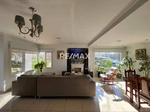 Casa 2 dormitorios en venta Villa muluen Plottier