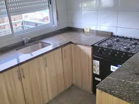 Departamento en Alquiler en Villa Insuperable, $ 650.000
