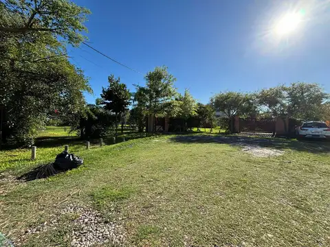 Terreno Parquizado de 1300 con Quincho y Pileta - Tierra de Sueños 2
