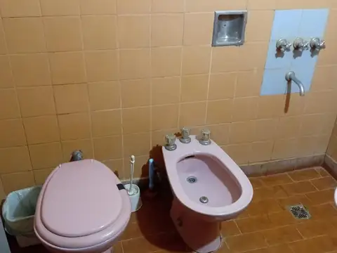 COMPLEJO DE 4 DEPARTAMENTOS SANTA TERESITA