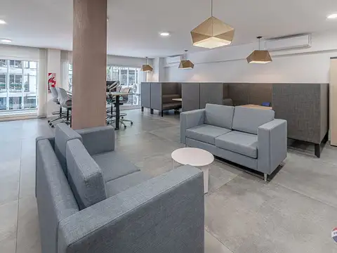 Oficina en Alquiler con 2 cocheras