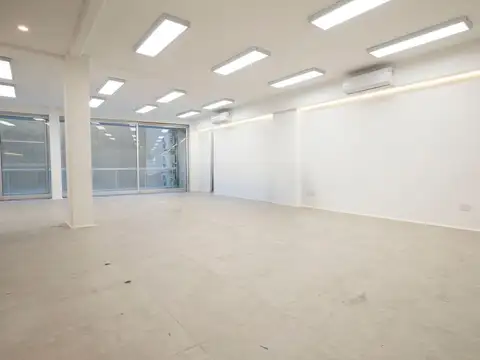 ALQUILER OFICINA PLANTA LIBRE A ESTRENAR RECOLETA