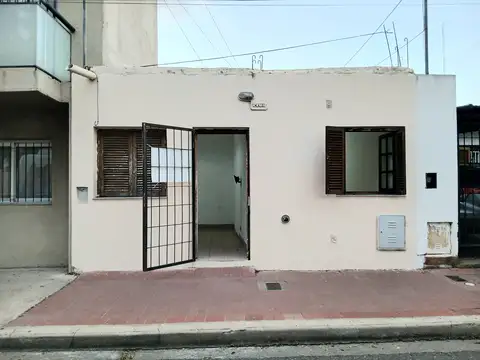 DEPARTAMENTO TIPO CASA 2 DORMITORIOS