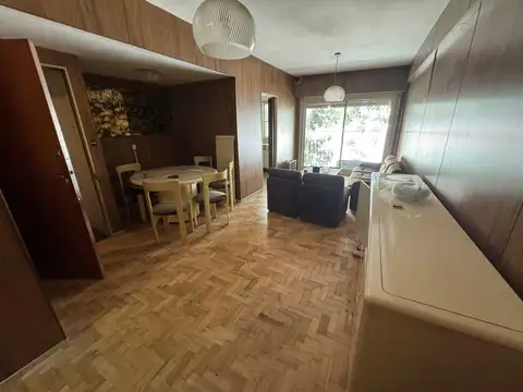 Departamento con cochera en RECOLETA