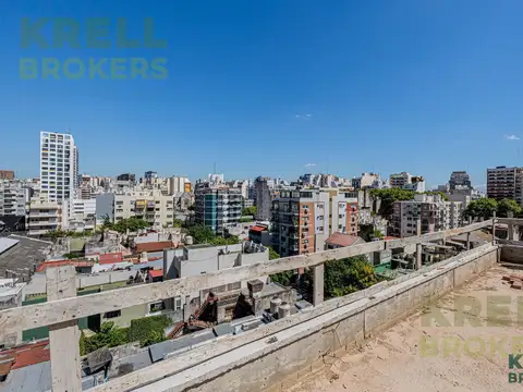 Treinta y Tres Orientales 215 Pisos 6 y 7 B, entre Av. Belgrano y Quito