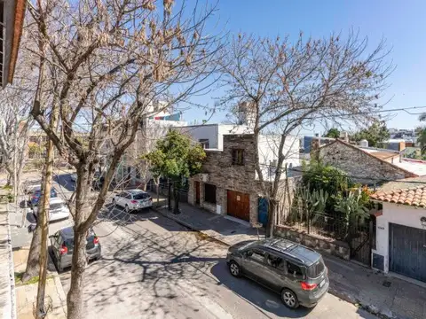 Depto Tipo Casa 4 ambientes con 2 baños