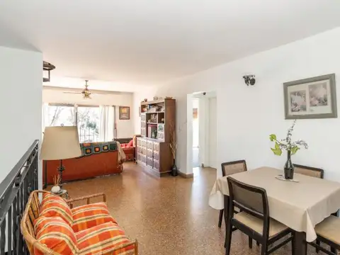 Depto Tipo Casa en Venta de 4 ambientes