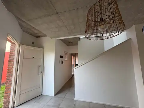 Depto Tipo Casa en Venta en Hurlingham, USD 135.000