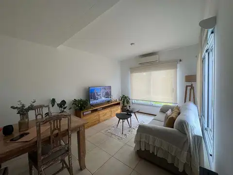 Depto Tipo Casa en Venta con 2 cocheras