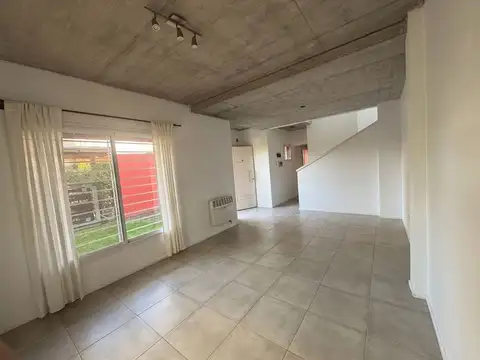Depto Tipo Casa en Venta de 2 dormitorios