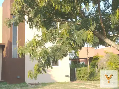 Casa en venta - 3 Dormitorios 2 Baños - 900Mts2 - Nordelta