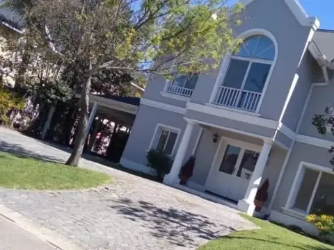 Casa Venta - Alquiler Barrio Septiembre Km 47 Escobar Apto crédito