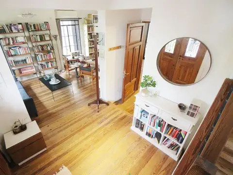 Casa 4 ambientes en alquiler en Olivos c/jardín