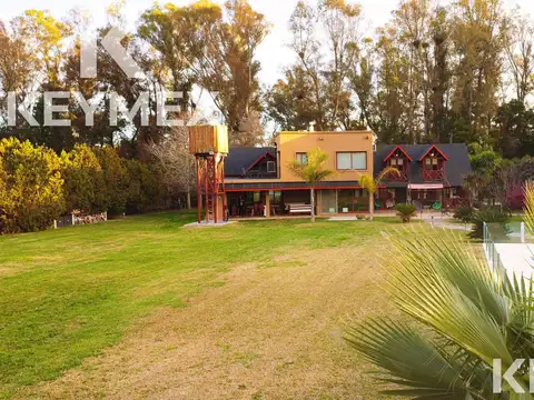 VENTA CASA EN CAMPOS DE ROCA 3 DORMITORIOS