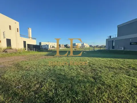 VENTA DE LOTE EN EL NAUDIR A LA LAGUNA FINANCIADO