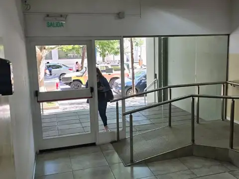 Oficina en Alquiler en Neuquen, USD 8.000