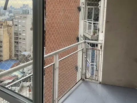 ALQUILER LUMINOSO DOS AMBIENTES VISTA ABIERTA