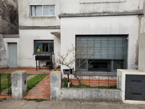 Depto Tipo Casa en Alquiler de 3 ambientes