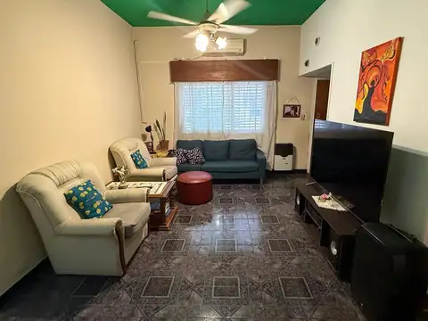 Casa en Venta en General San Martin, USD 82.000