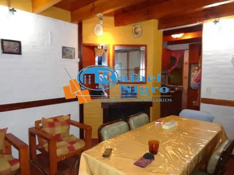 Casa en Venta con 1 cochera