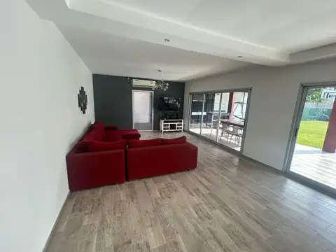 Casa en Venta en Centro Agricola el Pato, USD 199.000