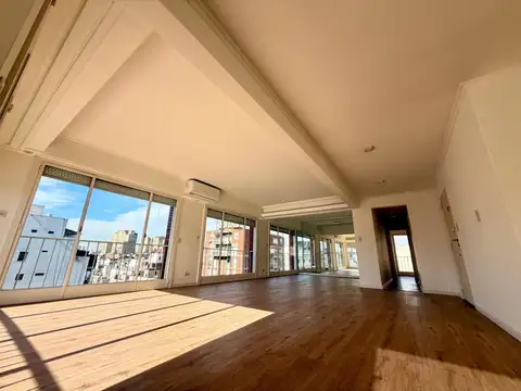 Departamento en Venta de 4 dormitorios