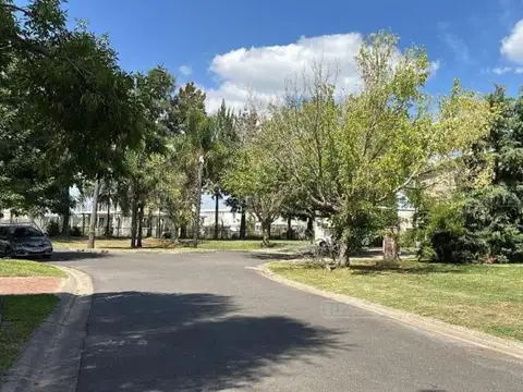 Terreno en Venta de 844,0 m2