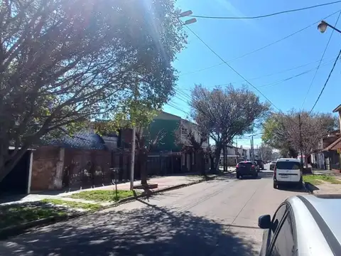 Depto Tipo Casa en Venta en Lanus, USD 39.000