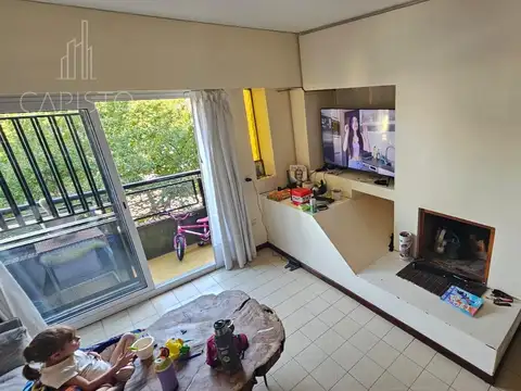 Moderno Ph 3 Ambientes con balcón doble piso con doble altura