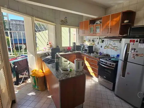 Depto Tipo Casa 3 ambientes con 2 baños