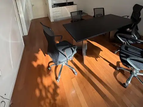 Oficina 3 ambientes con 1 baño