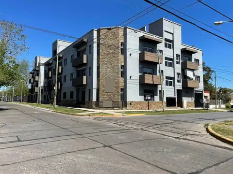 Calle 132 esquina 22, Berazategui , Piso 0