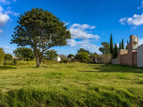 SE VENDE GRAN TERRENO EN RECREO
