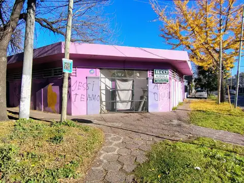 Local en Venta 40 años