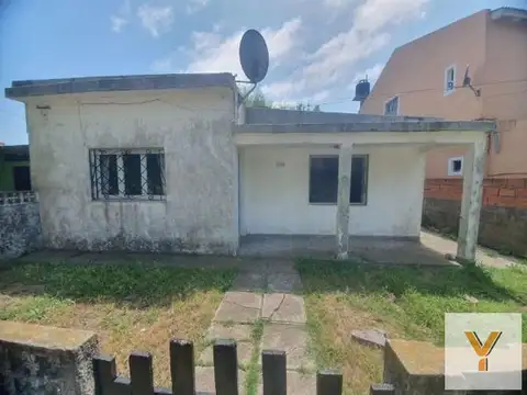 Casa en venta - 1 Dormitorio 1 Baño - 350Mts2 - Mar de Ajó