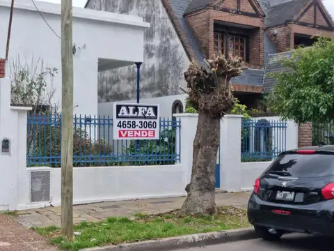 Casa antigua Centrica en Villa Sarmiento