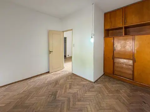 Casa 6 ambientes con 1 baño