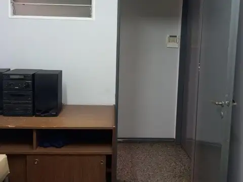 Galpon en Alquiler 22  mts Fondo