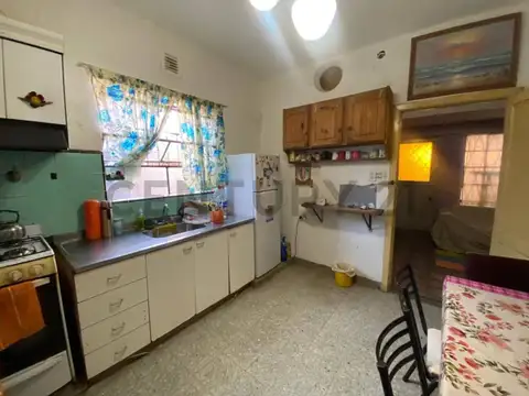 Casa 3 ambientes con 1 baño