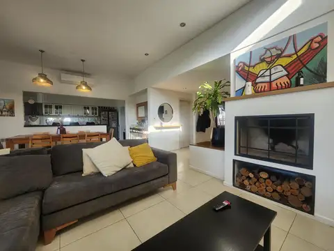 Casa en Venta en Rosario, USD 390.000