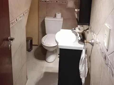 Depto Tipo Casa en Venta con 1 cocheras